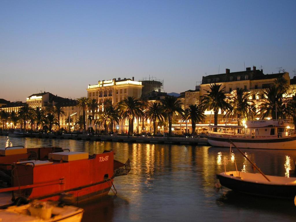Apartment Paola With Free Private Parking Place سبليت المظهر الخارجي الصورة