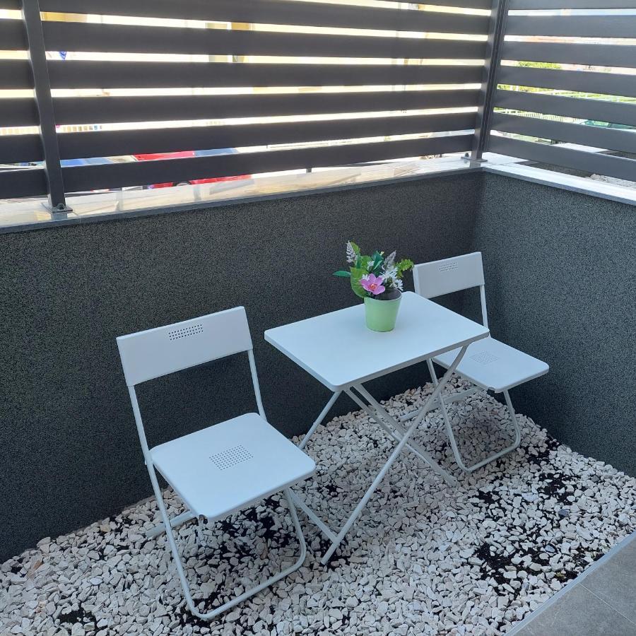 Apartment Paola With Free Private Parking Place سبليت المظهر الخارجي الصورة